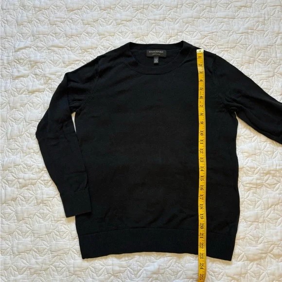 Banana Republic Forever Crew Neck Sweater - Picture 5 of 7